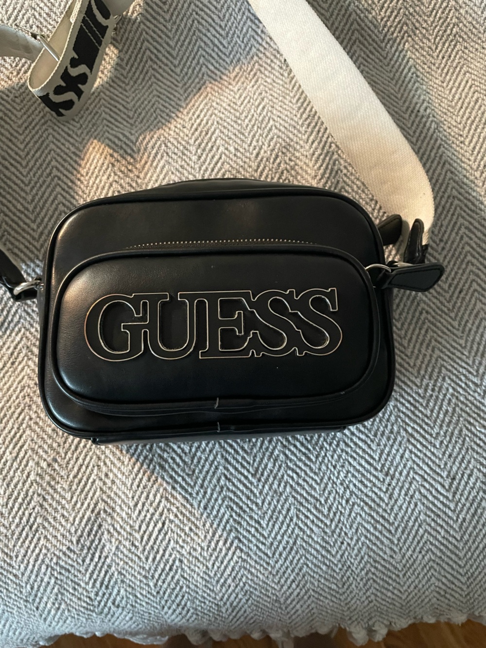 GUESS Black Crossbody Bag with White Strap